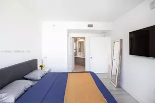 121 NE 34th St, Miami, FL 33137 - Photo 15