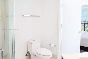 121 NE 34th St, Miami, FL 33137 - Photo 13