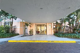 20840 San Simeon Way, Miami, FL 33179 - Photo 3