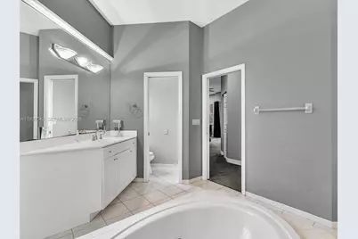 8720 NW 18th St, Coral Springs, FL 33071 - Photo 21