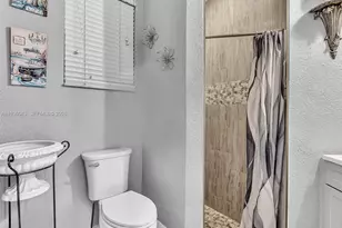 8720 NW 18th St, Coral Springs, FL 33071 - Photo 35