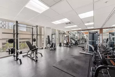 31 SE 5th St #3918, Miami, FL 33131 - Photo 23