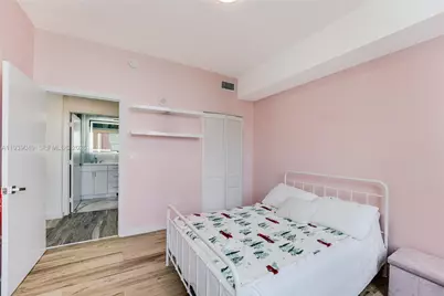 31 SE 5th St #3918, Miami, FL 33131 - Photo 9