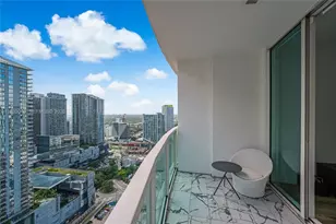 31 SE 5th St, Miami, FL 33131 - Photo 19