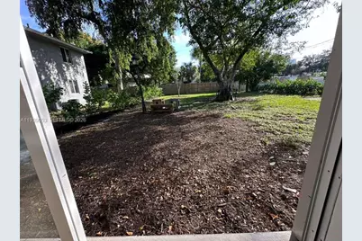 404 SE 14th St, Fort Lauderdale, FL 33316 - Photo 17