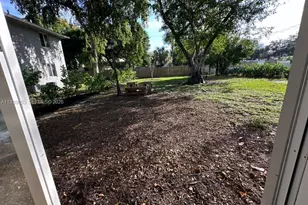 404 SE 14th St, Fort Lauderdale, FL 33316 - Photo 17