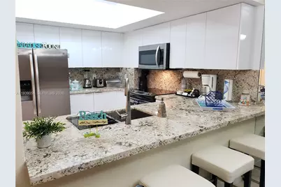 17375 Collins Ave #906, Sunny Isles Beach, FL 33160 - Photo 5