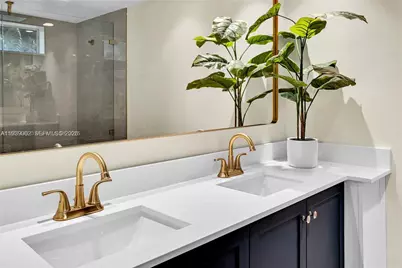 5706 Guava Dr, Tamarac, FL 33319 - Photo 15