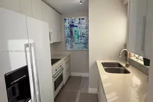 5900 Collins Ave, Miami Beach, FL 33140 - Photo 15