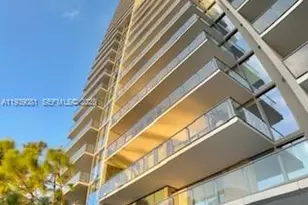 68 SE 6th St, Miami, FL 33131 - Photo 31