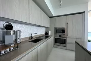 4111 S Ocean Dr, Hollywood, FL 33019 - Photo 9