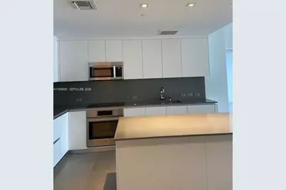 68 SE 6th St #2507, Miami, FL 33131 - Photo 13