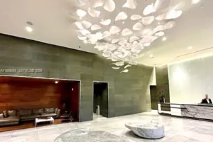 68 SE 6th St, Miami, FL 33131 - Photo 33