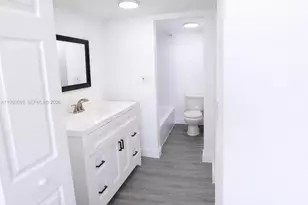 1990 Marseille Dr, Miami Beach, FL 33141 - Photo 9