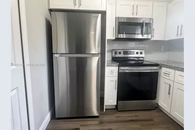 3390 NE 10th St #201, Homestead, FL 33033 - Photo 9