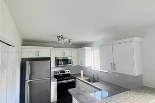 3390 NE 10th St, Homestead, FL 33033 - Photo 23