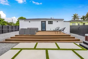 121 NW 53rd St, Miami, FL 33127 - Photo 49