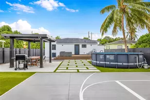 121 NW 53rd St, Miami, FL 33127 - Photo 47