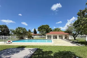 7808 NW 60th St, Tamarac, FL 33321 - Photo 5