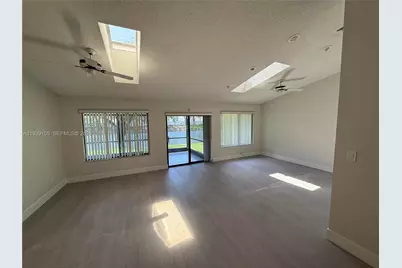 7808 NW 60th St, Tamarac, FL 33321 - Photo 17