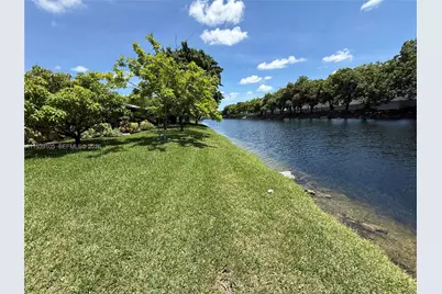 7808 NW 60th St, Tamarac, FL 33321 - Photo 11