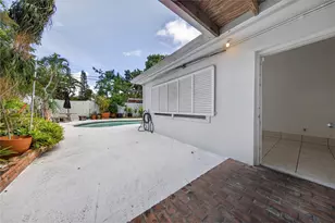 631 NE 56th Ct, Oakland Park, FL 33334 - Photo 23