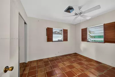 631 NE 56th Ct, Oakland Park, FL 33334 - Photo 13