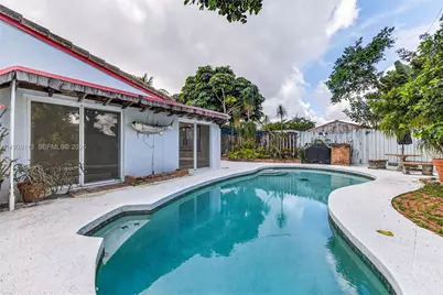 631 NE 56th Ct, Oakland Park, FL 33334 - Photo 1