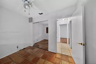 631 NE 56th Ct, Oakland Park, FL 33334 - Photo 17