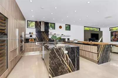 17050 NE 35th Ave, North Miami Beach, FL 33160 - Photo 17
