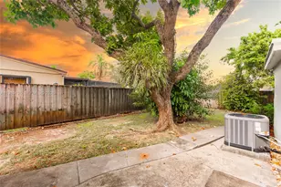 6765 SW 51st St, Miami, FL 33155 - Photo 17