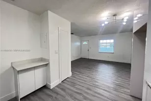 19122 NW 36th Ave, Miami Gardens, FL 33056 - Photo 5