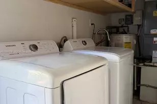 1811 N 40th Ave, Hollywood, FL 33021 - Photo 15