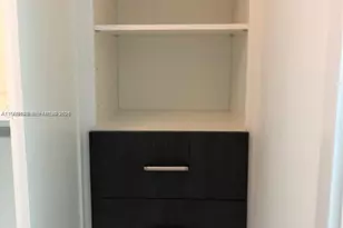 650 NE 32nd St, Miami, FL 33137 - Photo 9