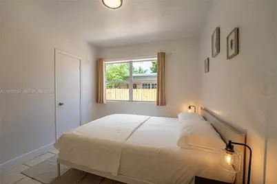 7031 NW 6th Ct, Miami, FL 33150 - Photo 9