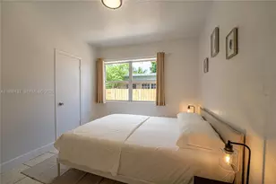 7031 NW 6th Ct, Miami, FL 33150 - Photo 9