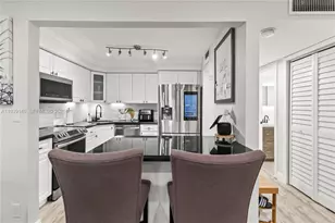 9001 Jacaranda, Plantation, FL 33324 - Photo 9