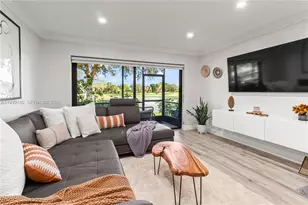 9001 Jacaranda, Plantation, FL 33324 - Photo 3