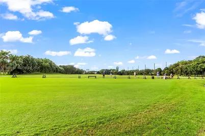 9001 Jacaranda #105, Plantation, FL 33324 - Photo 35