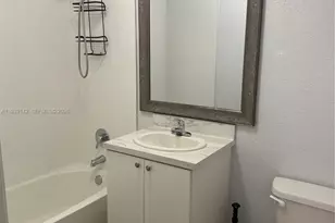 582 SW 2nd Pl, Florida City, FL 33034 - Photo 9