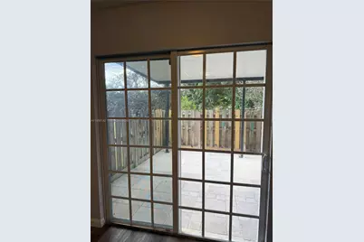 582 SW 2nd Pl, Florida City, FL 33034 - Photo 13
