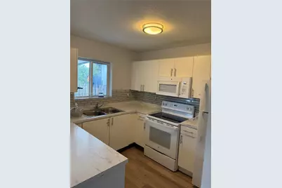 582 SW 2nd Pl, Florida City, FL 33034 - Photo 17