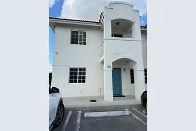 582 SW 2nd Pl, Florida City, FL 33034 - Photo 1