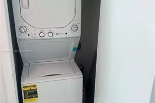 1900 N Bayshore Dr, Miami, FL 33132 - Photo 17