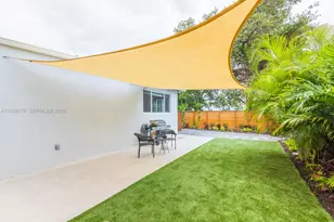 44 NW 40th St, Miami, FL 33127 - Photo 23