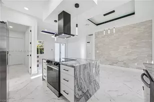 6050 N Moss Cir, Labelle, FL 33935 - Photo 13