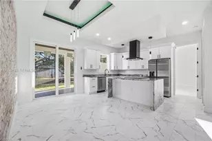 6050 N Moss Cir, Labelle, FL 33935 - Photo 7