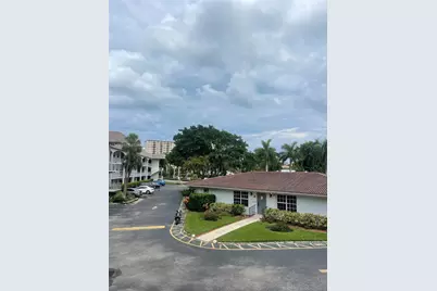 581 Blue Heron Dr #318-B, Hallandale Beach, FL 33009 - Photo 5