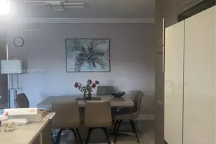 581 Blue Heron Dr, Hallandale Beach, FL 33009 - Photo 11