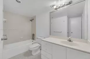 19390 Collins Av, Sunny Isles Beach, FL 33160 - Photo 9